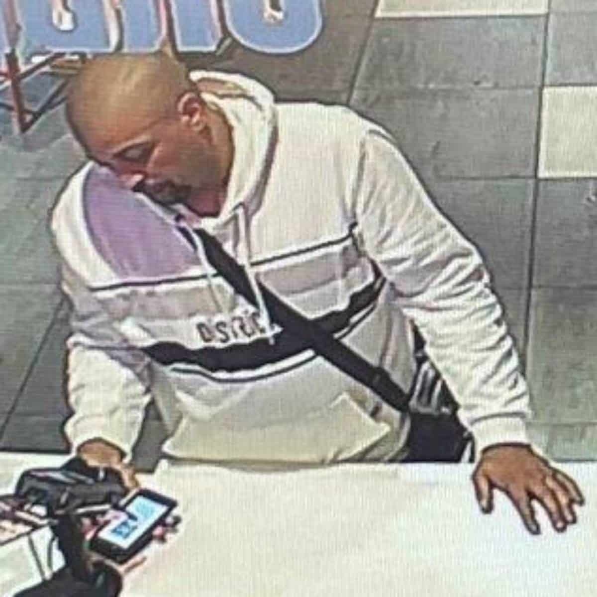 20220902 kfc suspect sq
