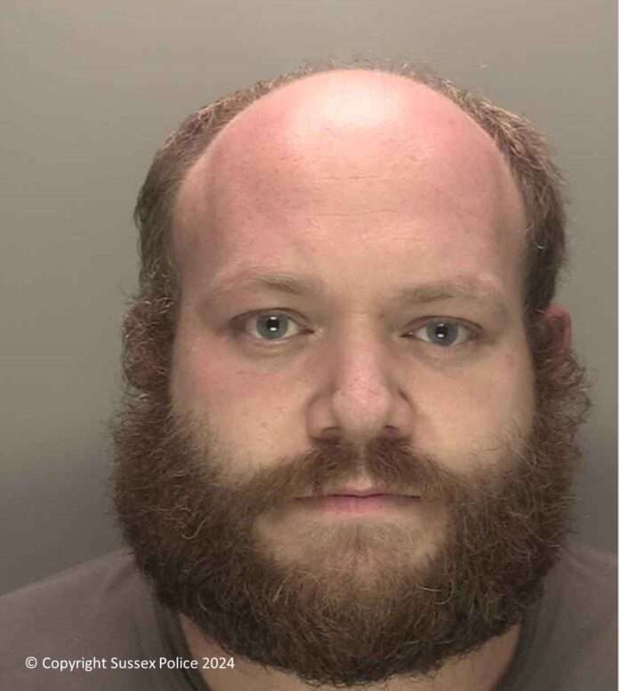Crawley paedophile, Jonathan Price, sentenced to prison for distributing indecent images and resisting arrest.
