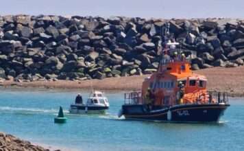 Eastbourne Lifeboat Crew Rescues Stranded Vessel off Pevensey Shoal