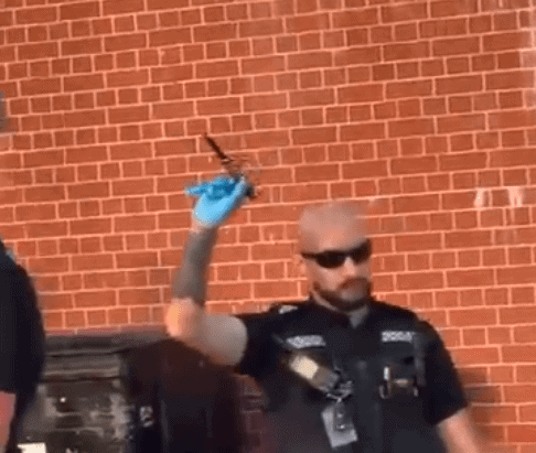 Armed Officers Respond to Knife Fight on Brighton Seafront