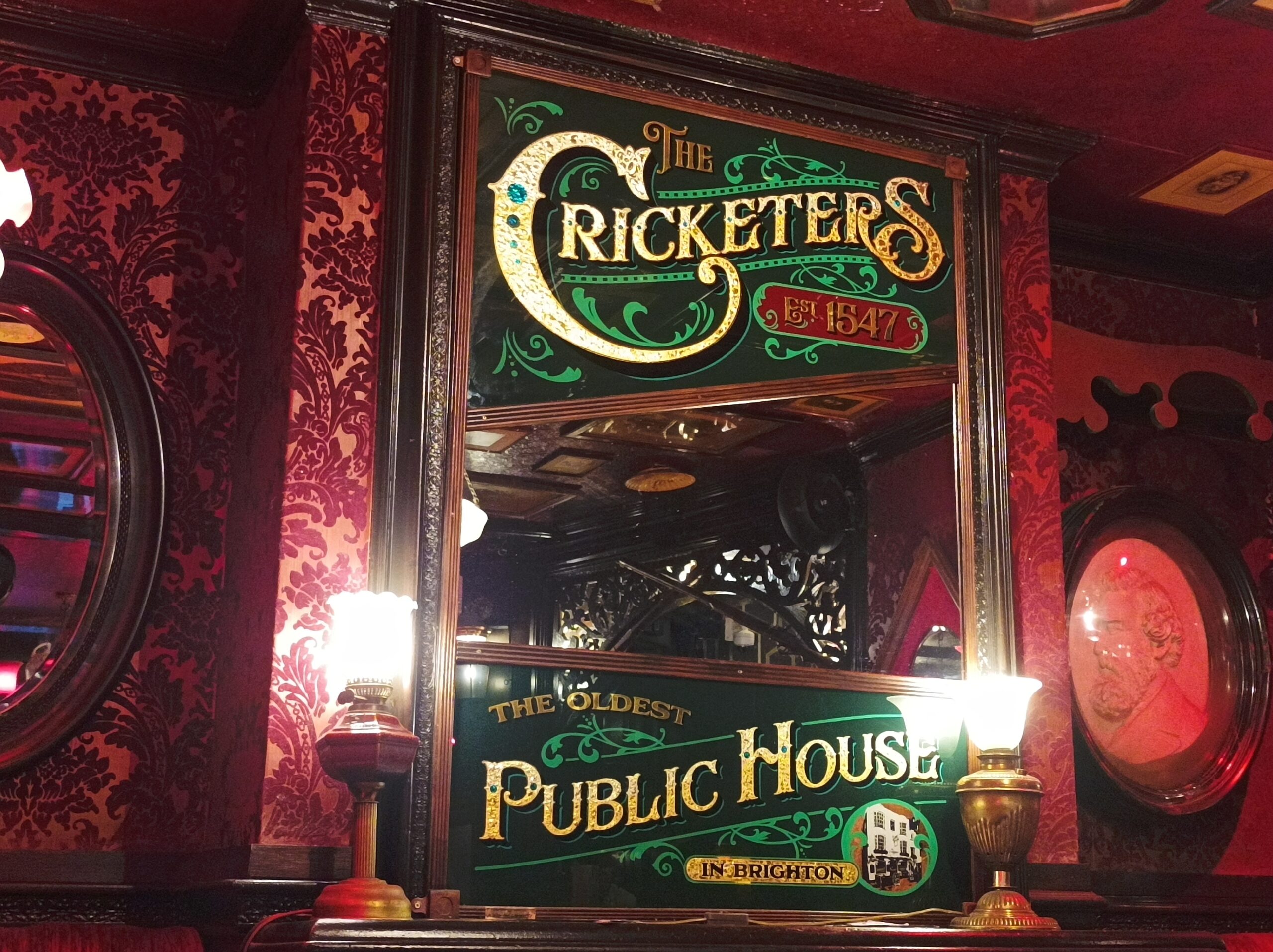 Cricketers Brighton Mirror