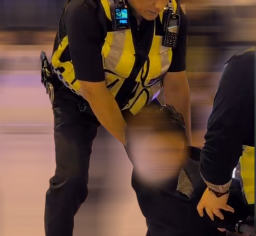 Man Arrested After Knife Alert at Brighton Railway Station
